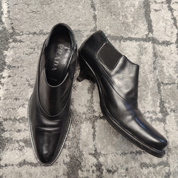 Prada Leather Ankle Boots Chelsea Bootie pump  kitten heels US 37.5 Black Italy - Picture 2 of 10